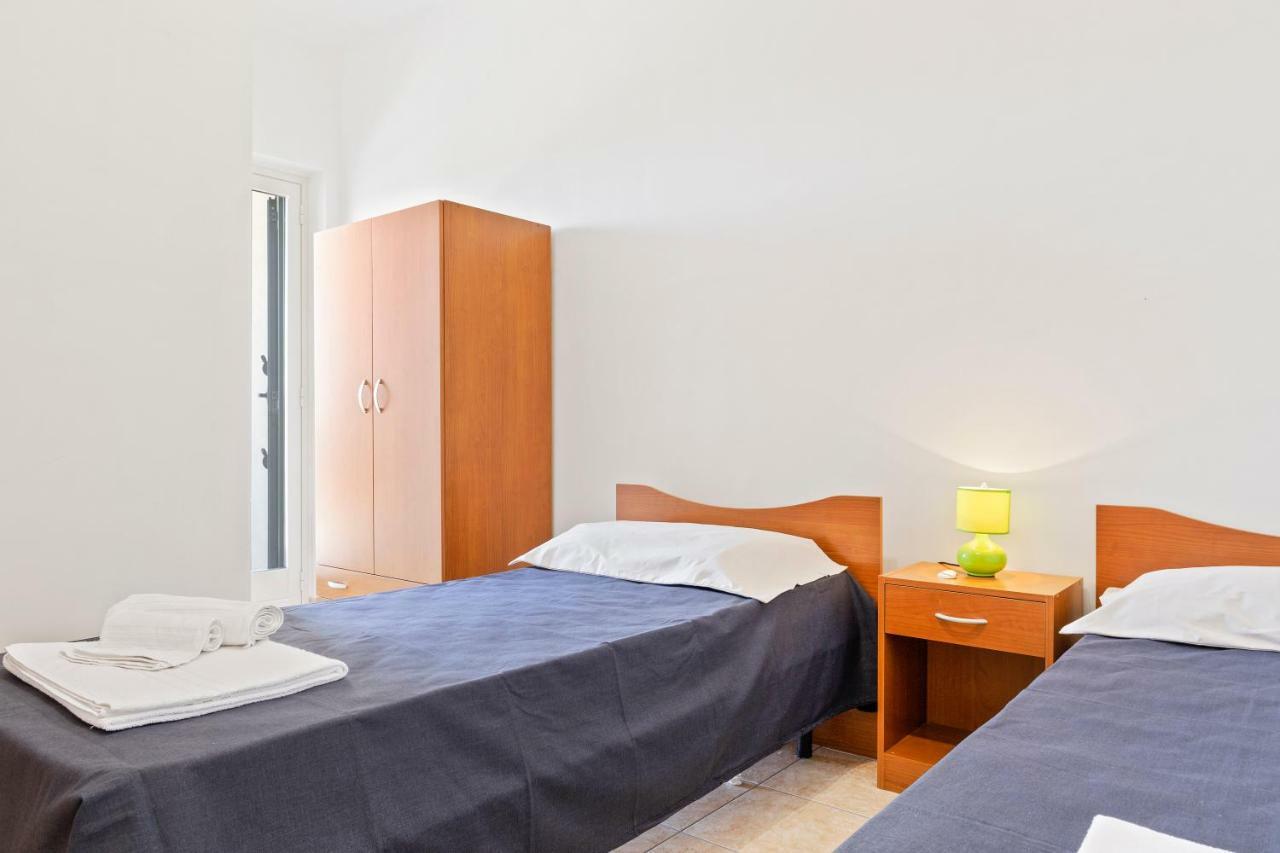 Focallo Seaside Holiday Flat Санта Мария дел Фокало Екстериор снимка