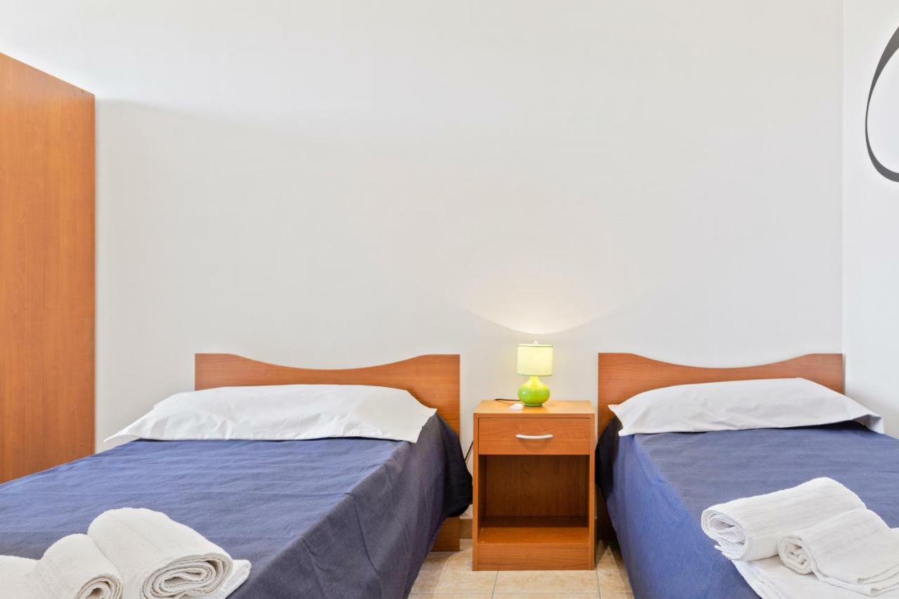 Focallo Seaside Holiday Flat Санта Мария дел Фокало Екстериор снимка