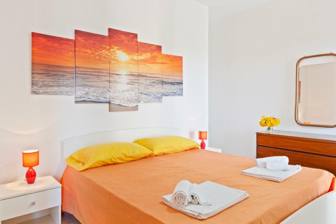 Focallo Seaside Holiday Flat Санта Мария дел Фокало Екстериор снимка